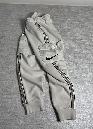Спортивні штани nike