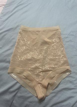 Коригувальні труси з високою талією (модель triumph sculpting sensation superhighwaist panty