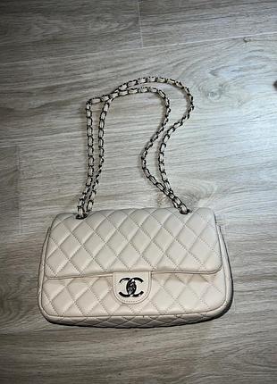 Сумка жіноча chanel classic flap bag бежева стьобана