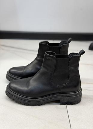 Шкіряні черевики geox 37р
