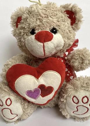 Плюшевый медвежонок с сердечком ❤️ отличный подарок 🎁 своим любимым мишка медведь медвежонок