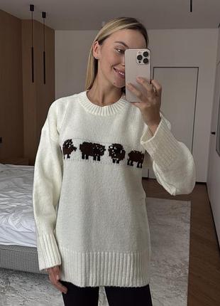 Молочный свитер с овечками 🐑