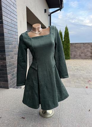 Смарагдово-зелена сукня кльош 👗
