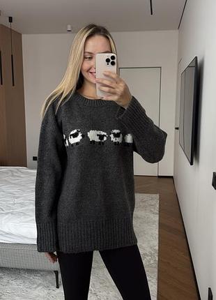 Темный графитовый серый свитер с овечками 🐑