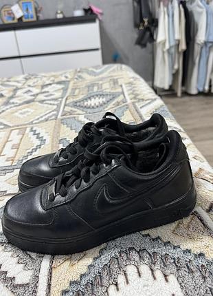 Кеди жіночі nike air force 1 winter чорні