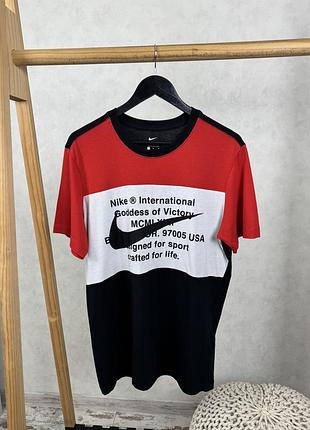 Футболка nike