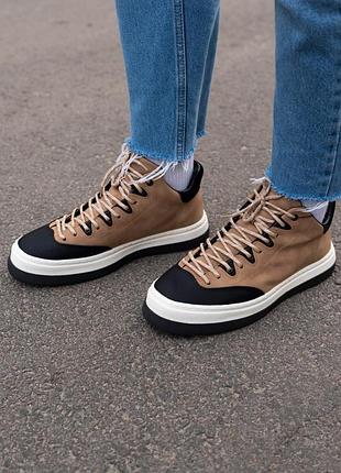 Half black\brown 4