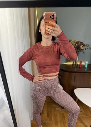 Спортивний рашгард gymshark 8