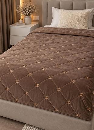 Велюрове покривало шанель 5