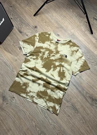 The north face камуфляжна футболка / s size
