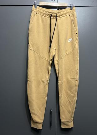 Спортивнв штани nike tech fleece