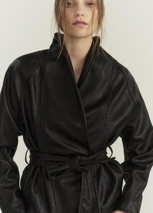Куртка zara, розмір s, шоколадного кольору