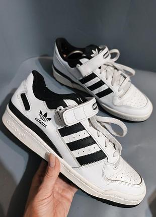 Оригінальні кросівки adidas forum low