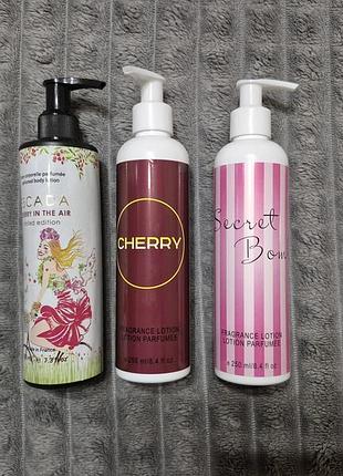 Жіночий подарунковий набір парфумованих лосьйонів для тіла escada cherry in the air, cherry, secret bombshell