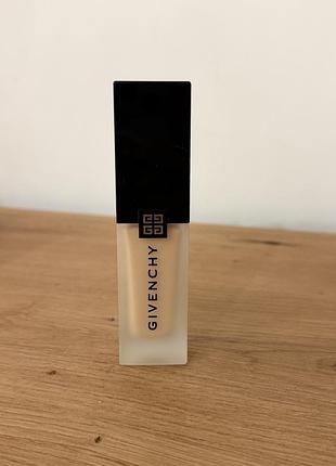 Тональна основа givenchy prisme libre skin-caring matte foundation n80