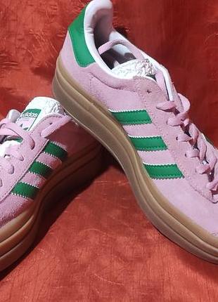 Стильні жіночі замшеві кросівки adidas gazelle