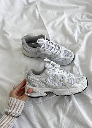 Жіночі кросівки new balance 530