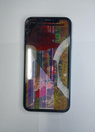 Iphone xr 128gb 82% passcode 7