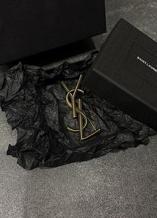 Брошка ysl