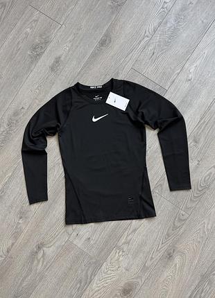 Рашгард термо nike pro