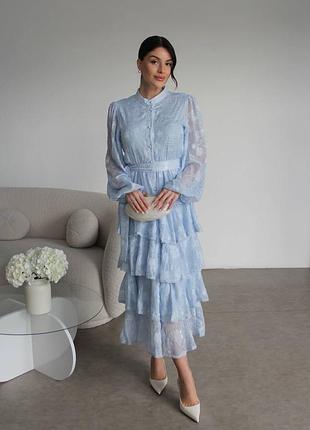 Вечірня сукня жіноча максі з рюшами блакитна