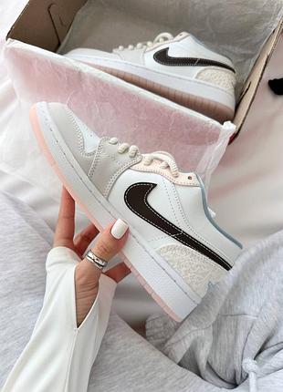 Жіночі кросівки jordan low 6