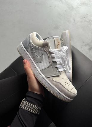 Жіночі кросівки jordan low purple