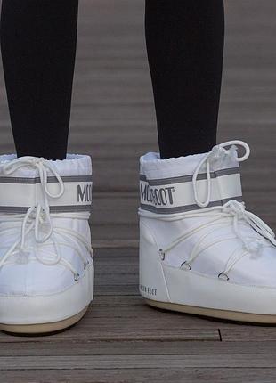 Дутики moon boot white женские 8