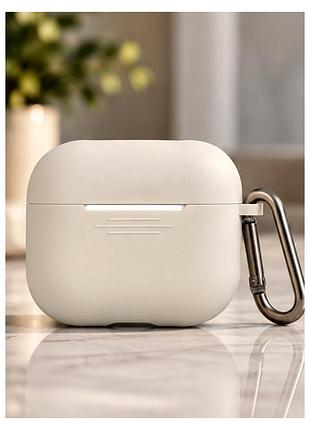 Силиконовый чехол с карабином для airpods 4 белый