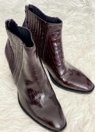 Полностью кожаные ботинки zara, коричневого цвета