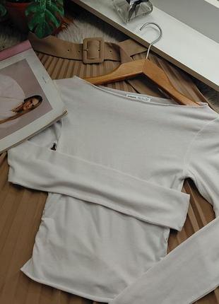 Лонгслів з вирізом човник bershka