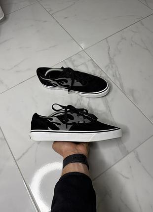 Оригінальні кеди vans ward flame black/grey — 39 розмір (25 см)