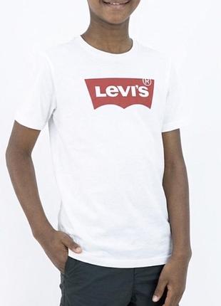 Нова футболка levi’s classic batwing 10-12 років 132-147 см