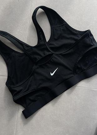 Nike спортивний топ,топік nike 6