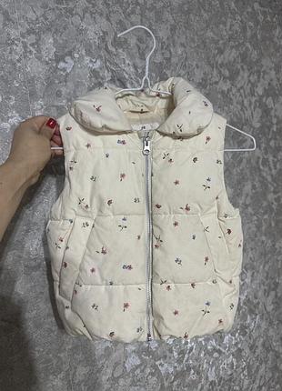 Жилетка для дівчинки h&m молочна з квітковим принтом