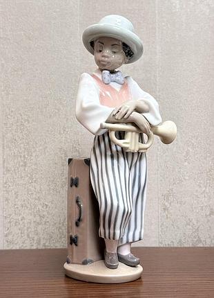 Фарфоровая статуэтка lladro «джазовый трубач».