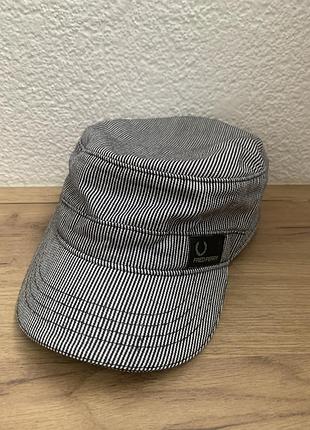 Мужская кепка fred perry  оригинал