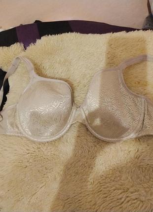 Пудровый бюстгалтер 34dd 4