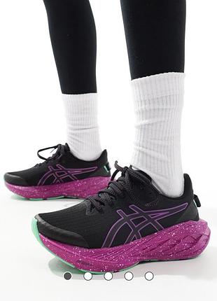 Шикарні кросівки asics novablast 4