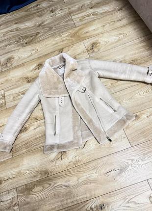 Дублянка жіноча river island бежева