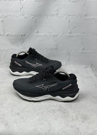 Жіночі спортивні кросівки mizuno