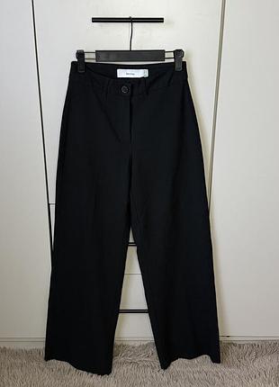 Жіночі чорні класичні брюки від bershka, xs