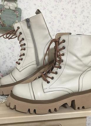 Ботинки женские кожаные 39-40