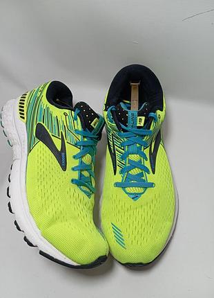 Кросівки чоловічі brooks , салатові