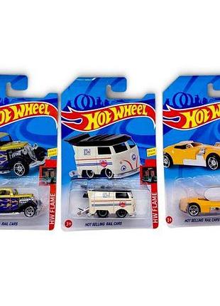 Машинка "hot wheel" видається мікс видів