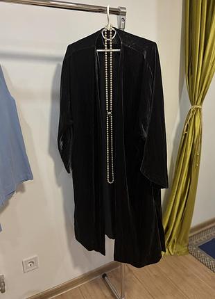 Жіноча оксамитова накидка кімоно massimo dutti, чорна, вінтаж