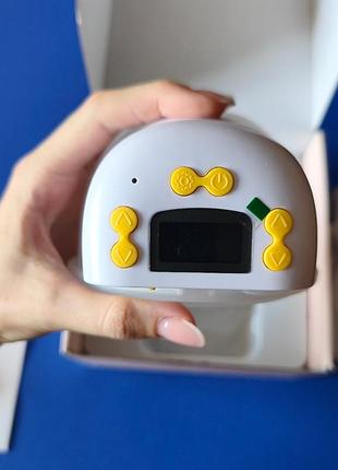Електронний молоковідсмоктувач (вільні руки) з контейнером 240мл