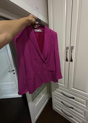 Жакет жіночий zara кольору фуксії