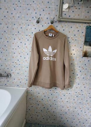 Світшот adidas. 2