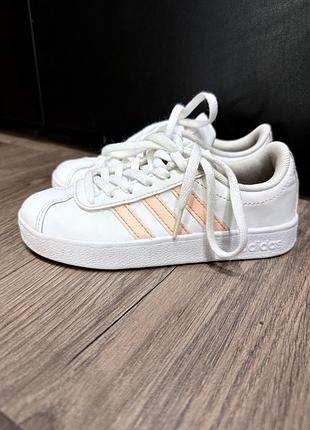 Кросівки adidas білі оригінал дитячі